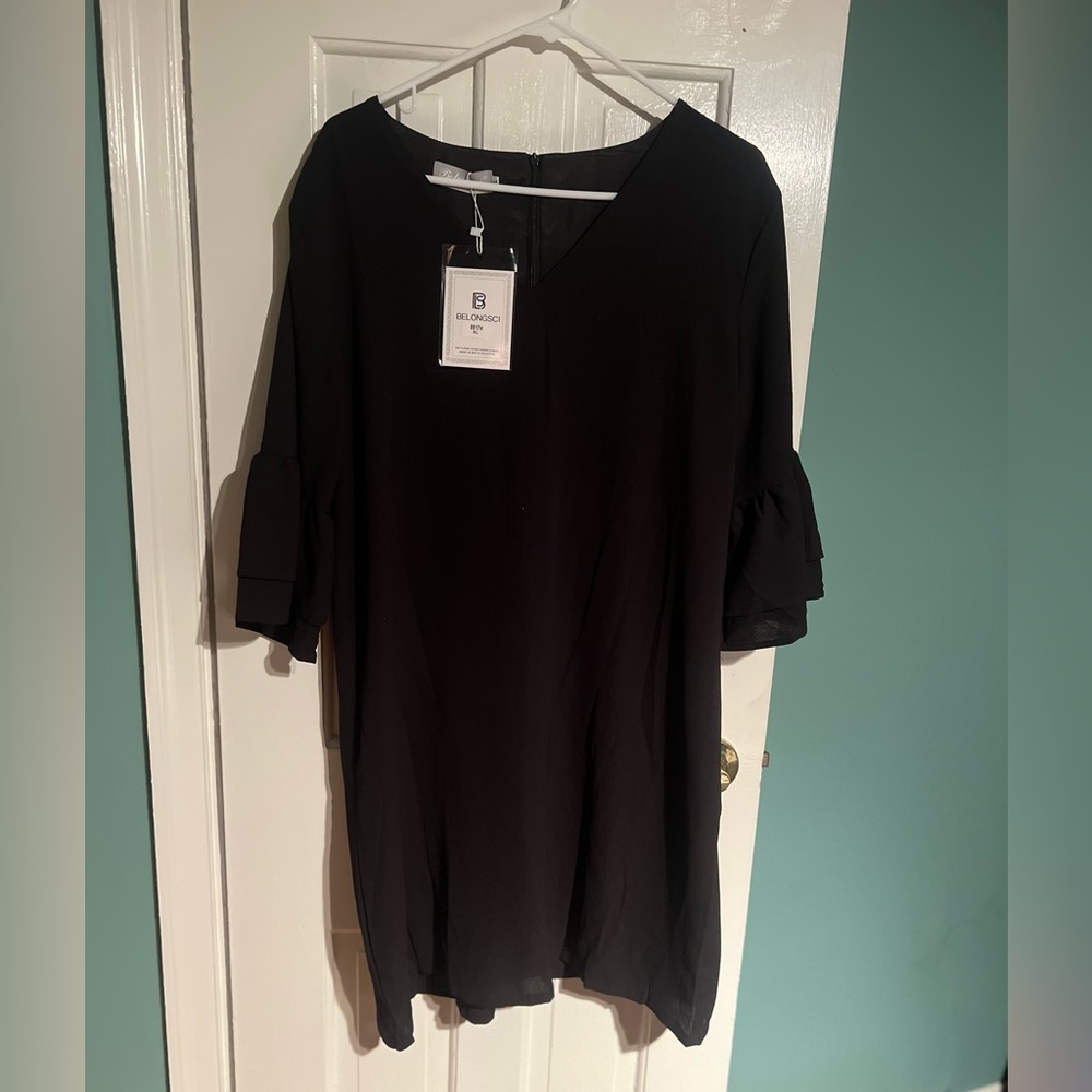 Belongsci black knee length dress with flared sleeves